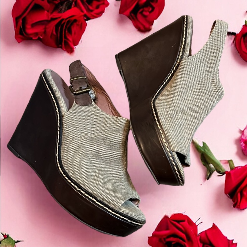 3/$15 Hive & Honey Tan Sling Back Canvas Wedges